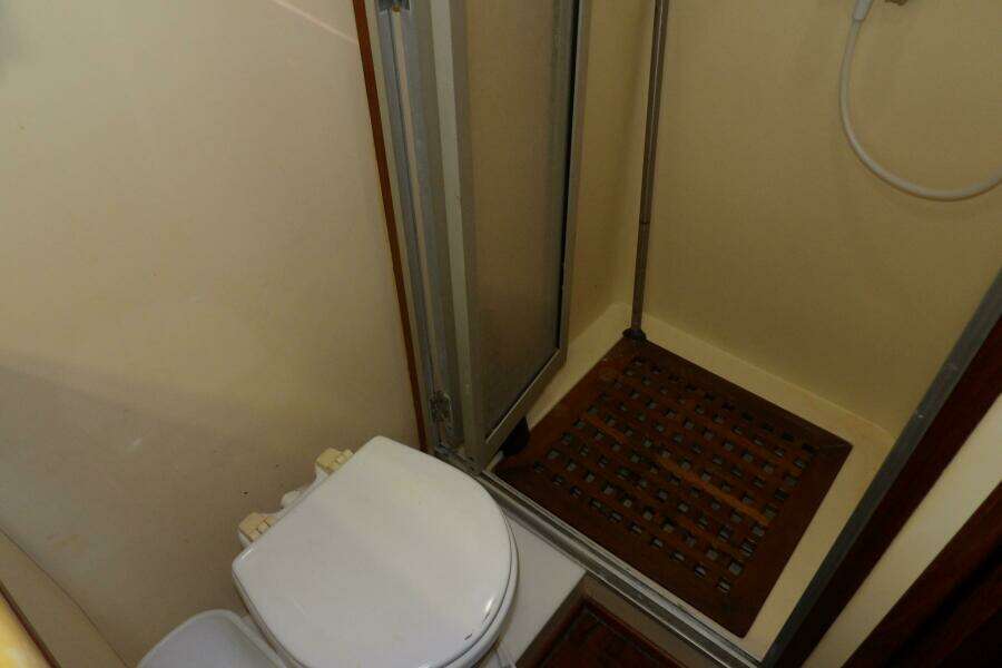 41ft Aquarius Yacht For Sale