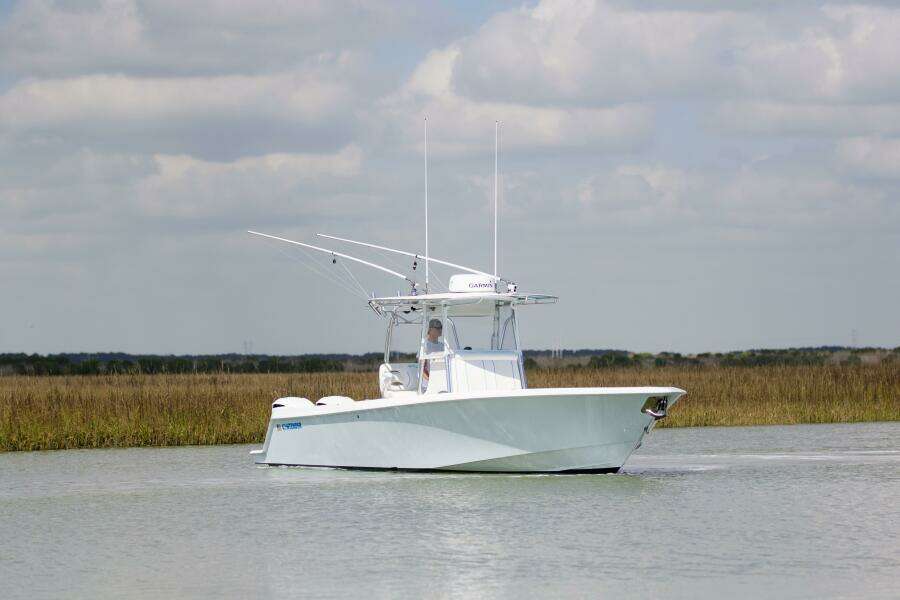 32 Contender 32ST- Profile 