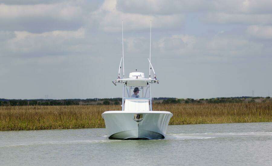 32 Contender 32ST- Profile 