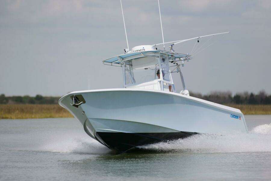 32 Contender 32ST- Profile 