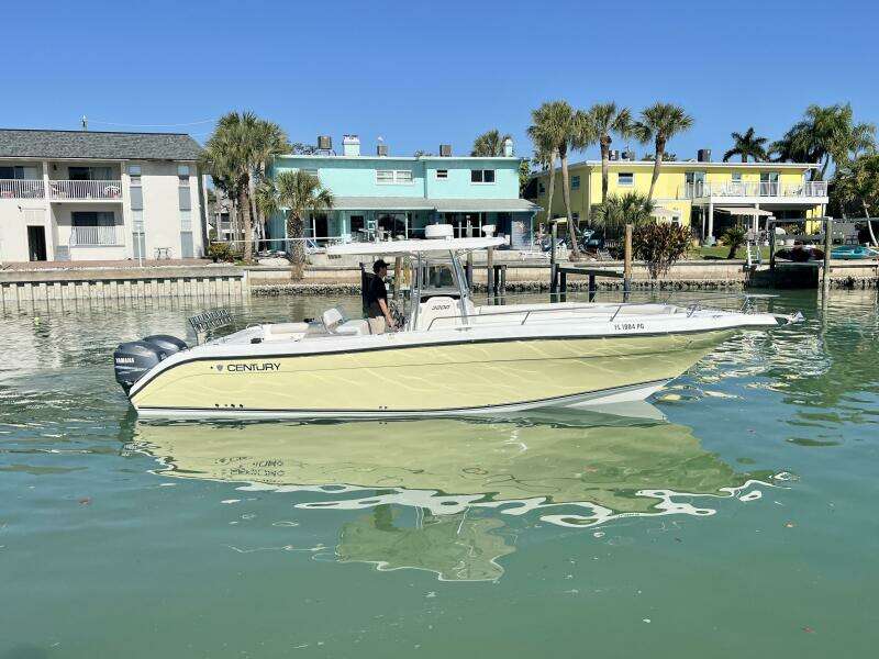 32ft Century Yacht For Sale