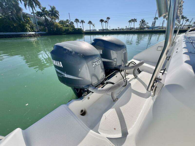 32ft Century Yacht For Sale