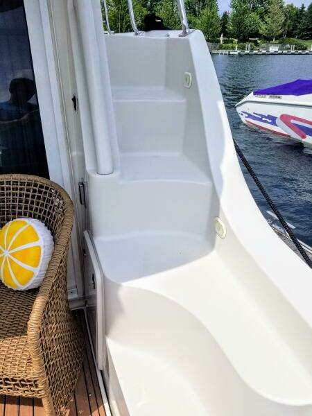 Summer Passport 36ft Carver Yacht For Sale