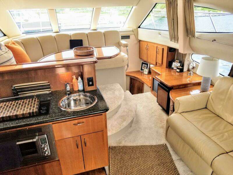 Summer Passport 36ft Carver Yacht For Sale