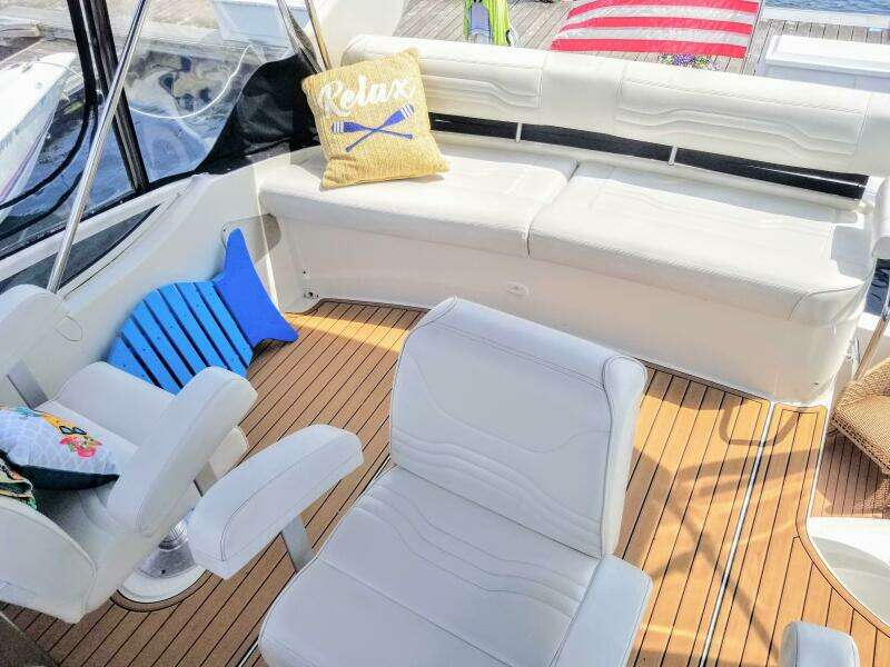 Summer Passport 36ft Carver Yacht For Sale