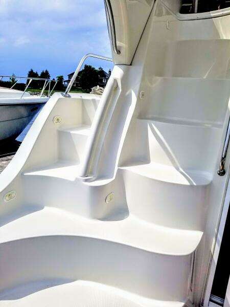 Summer Passport 36ft Carver Yacht For Sale
