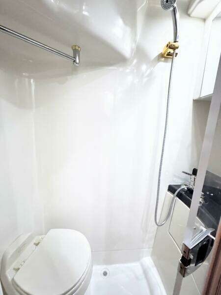 2005 Carver 36 Sedan