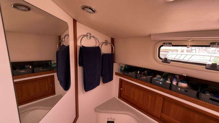 Loki 40ft MJM Yacht For Sale