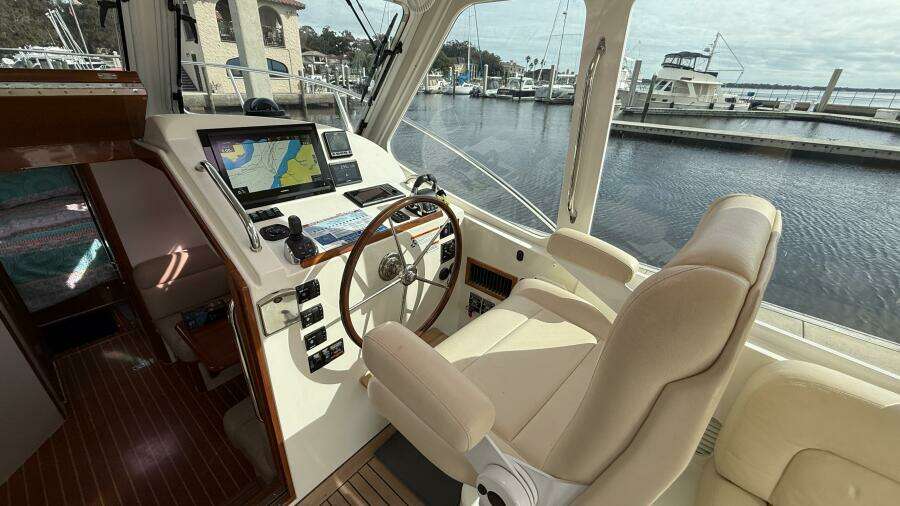 Loki 40ft MJM Yacht For Sale