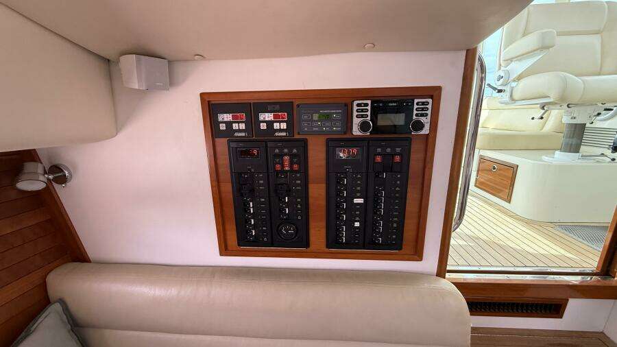 Loki 40ft MJM Yacht For Sale