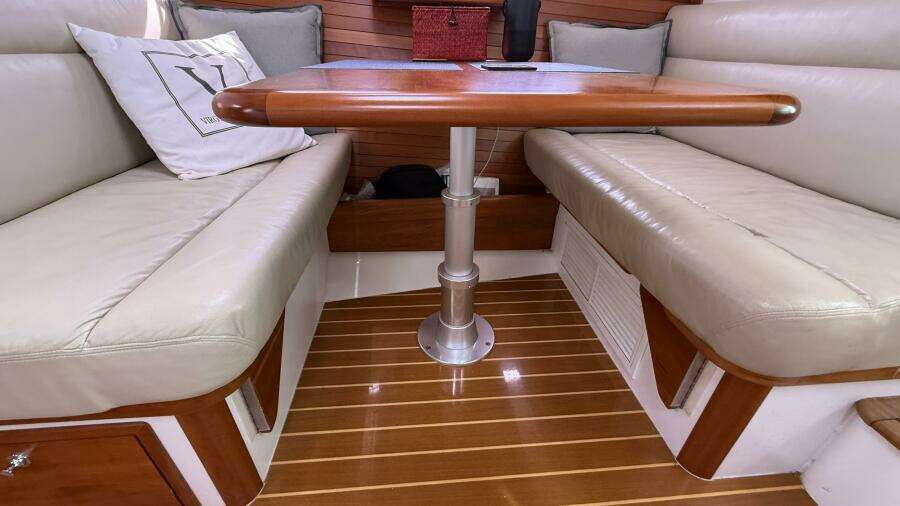 Loki 40ft MJM Yacht For Sale