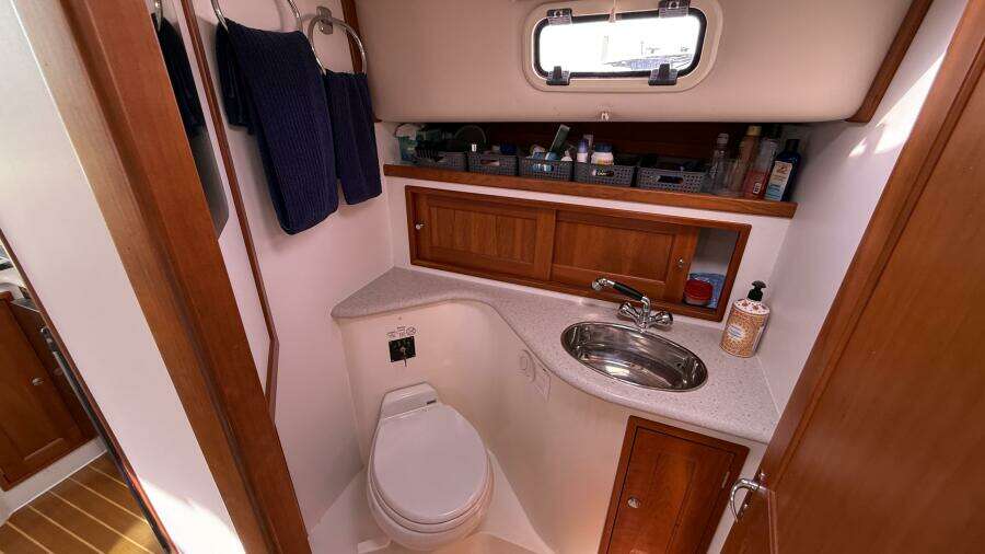 Loki 40ft MJM Yacht For Sale