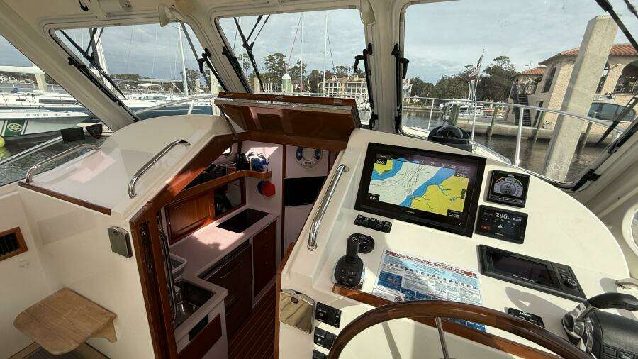 Loki 40ft MJM Yacht For Sale