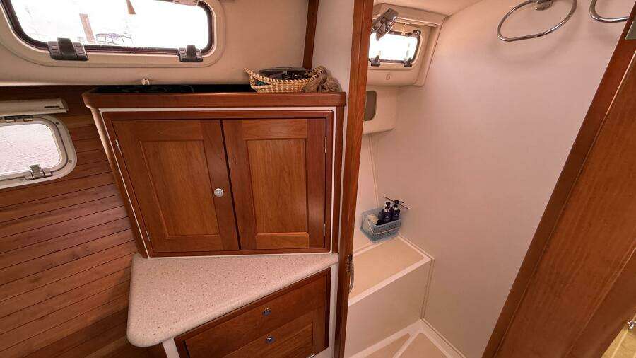 Loki 40ft MJM Yacht For Sale