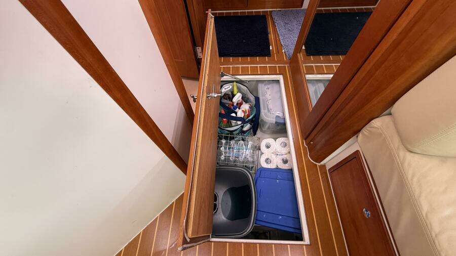 Loki 40ft MJM Yacht For Sale