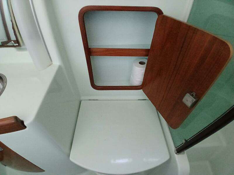 Waterfall II 44ft Beneteau Yacht For Sale