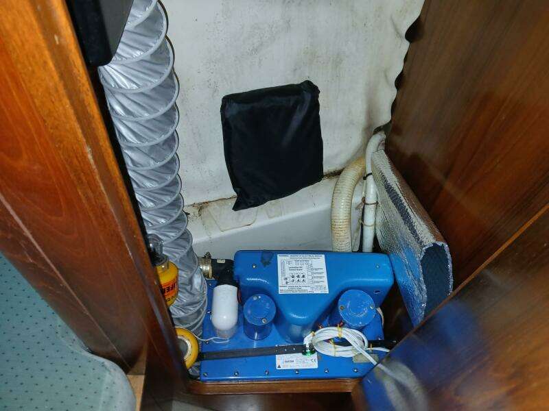 Waterfall II 44ft Beneteau Yacht For Sale