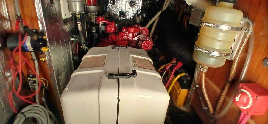 Waterfall II 44ft Beneteau Yacht For Sale