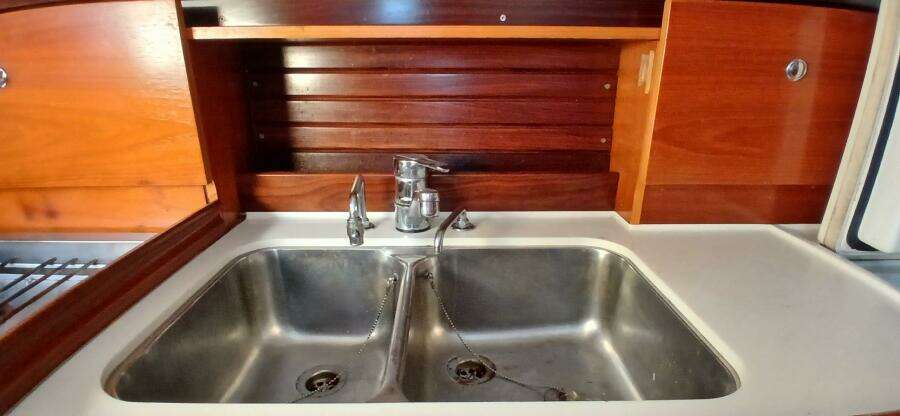 Waterfall II 44ft Beneteau Yacht For Sale