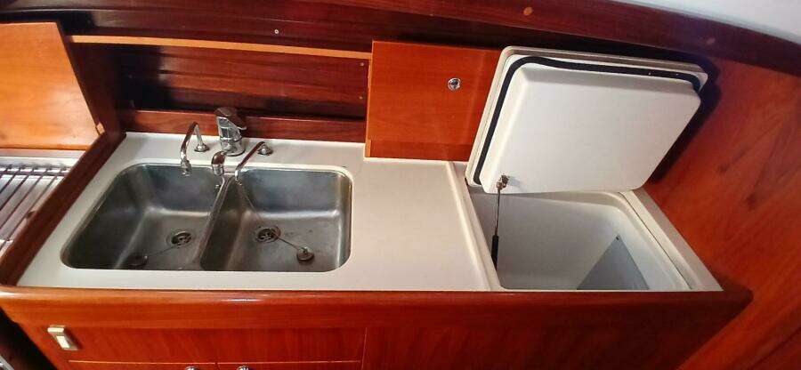 Waterfall II 44ft Beneteau Yacht For Sale