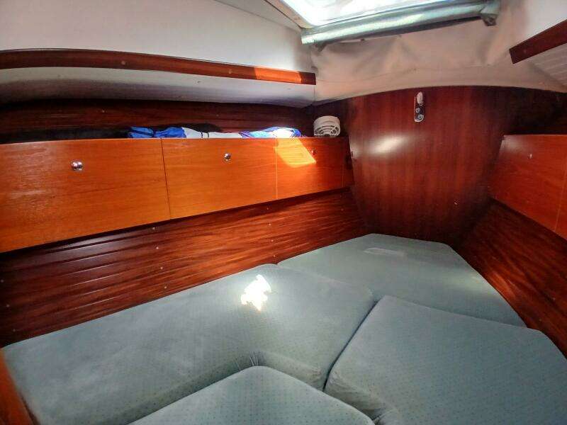 Waterfall II 44ft Beneteau Yacht For Sale