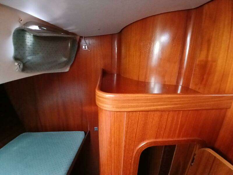 Waterfall II 44ft Beneteau Yacht For Sale