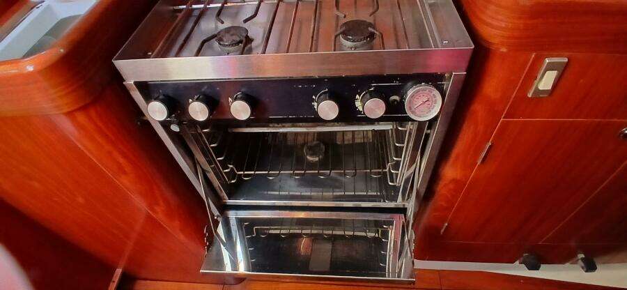 Waterfall II 44ft Beneteau Yacht For Sale