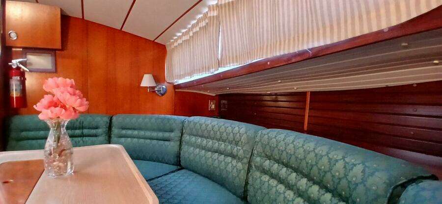 Waterfall II 44ft Beneteau Yacht For Sale