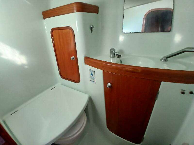 Waterfall II 44ft Beneteau Yacht For Sale
