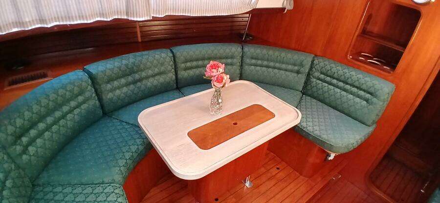 Waterfall II 44ft Beneteau Yacht For Sale