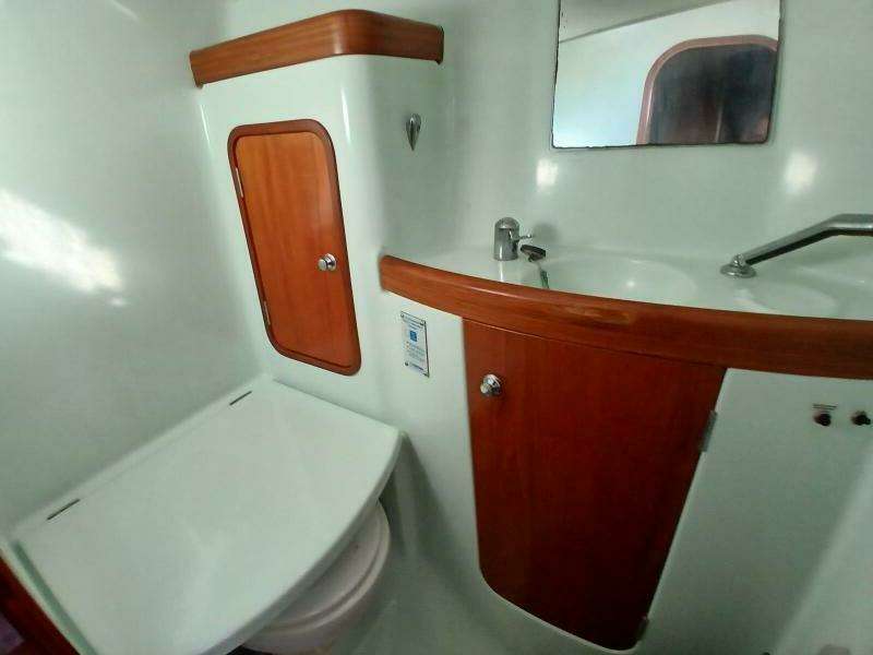 Waterfall II 44ft Beneteau Yacht For Sale