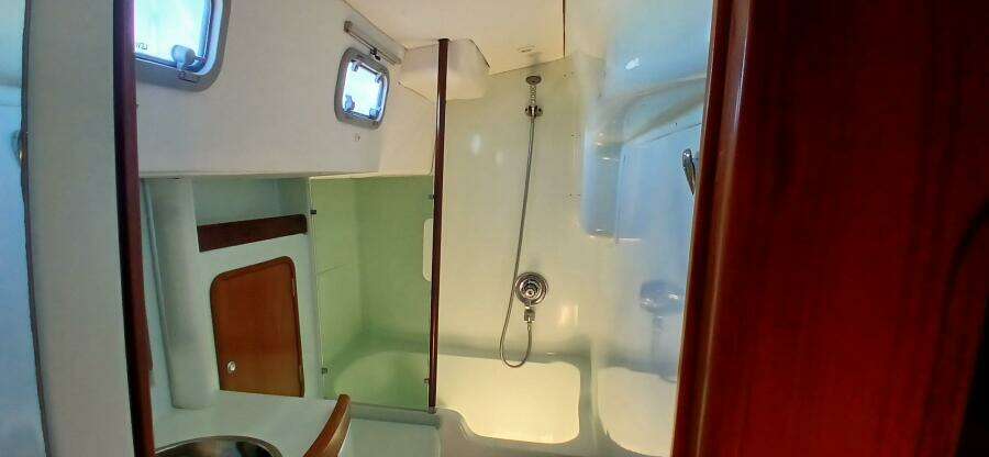 Waterfall II 44ft Beneteau Yacht For Sale