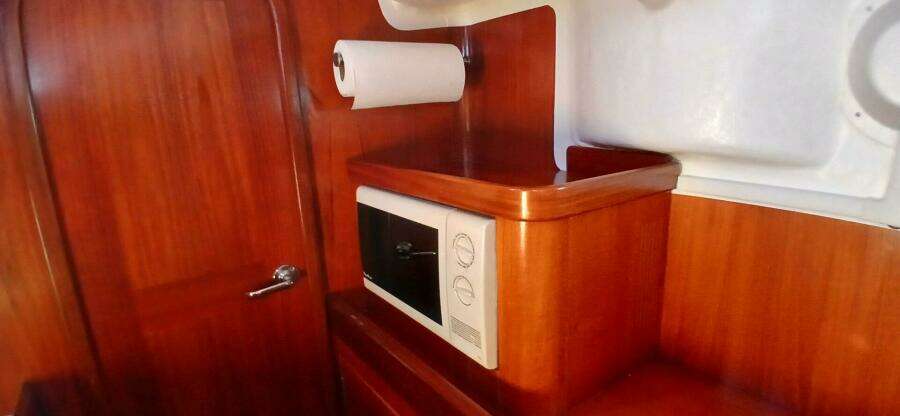 Waterfall II 44ft Beneteau Yacht For Sale