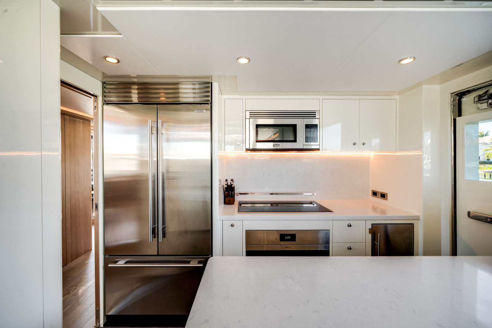 2025 Ocean Alexander 28L