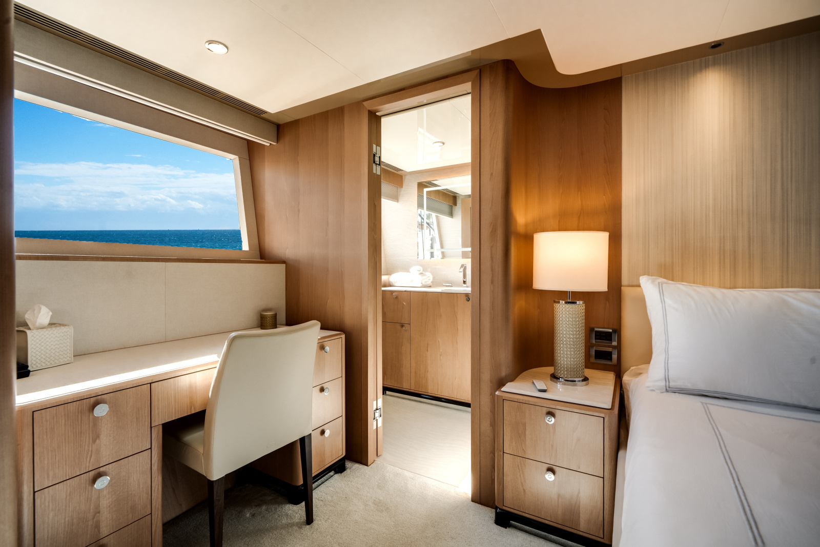 2025 Ocean Alexander 28L