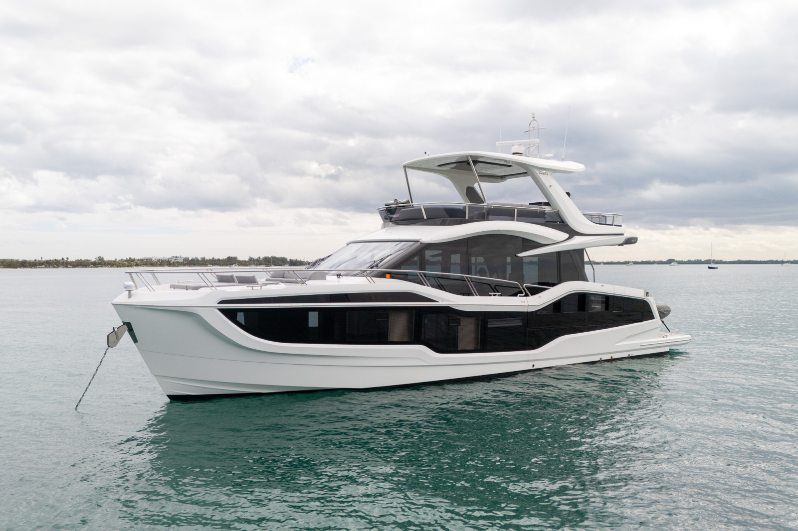 2025 Galeon 560 FLY
