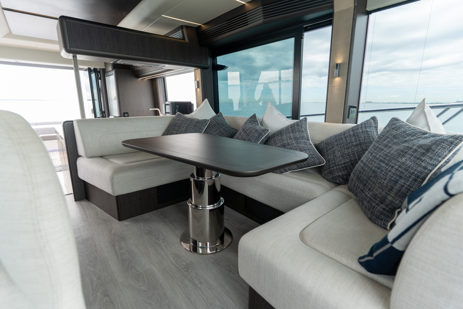 56' 2025 Galeon 560 FLY
