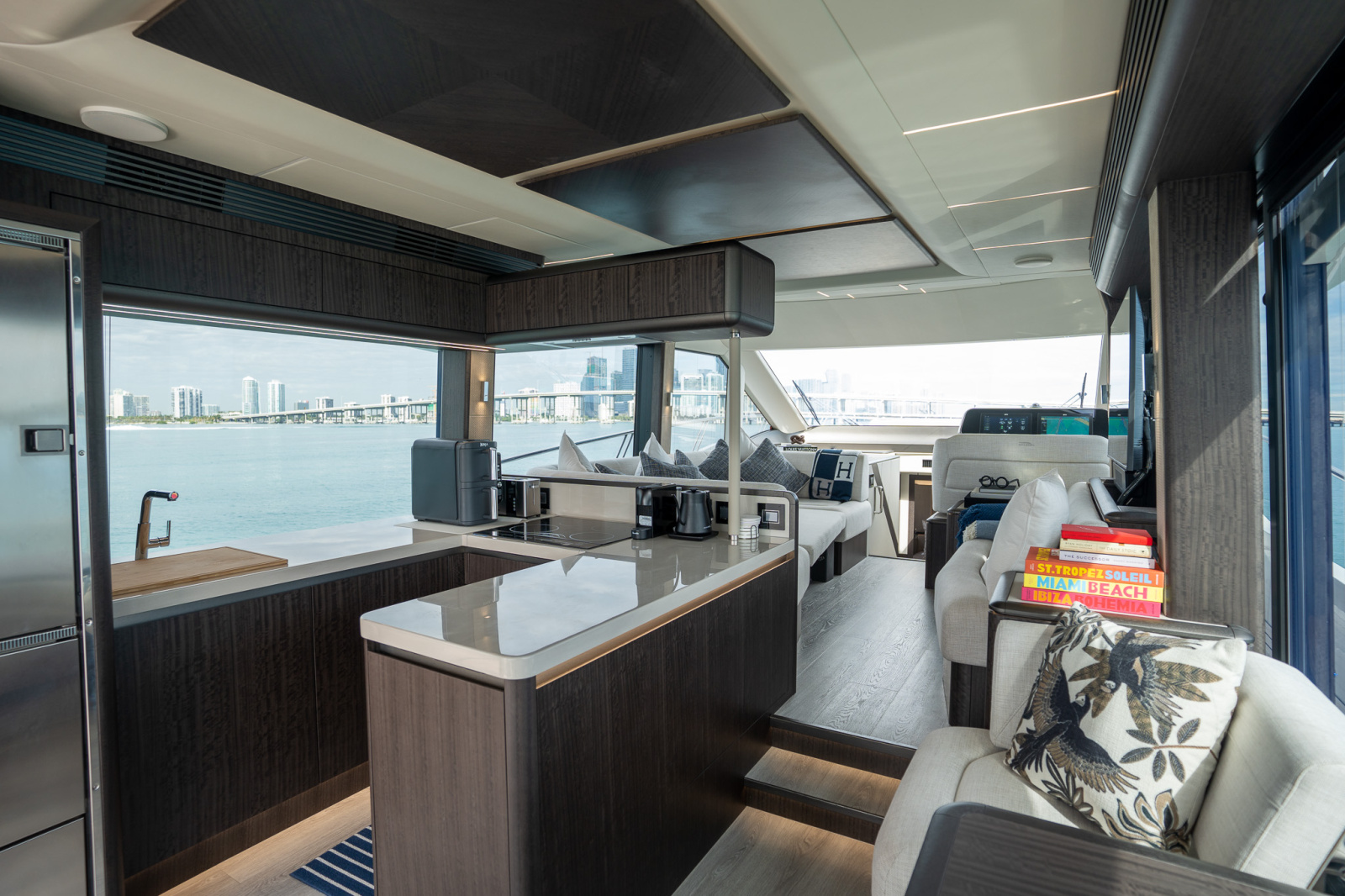 56' 2025 Galeon 560 FLY