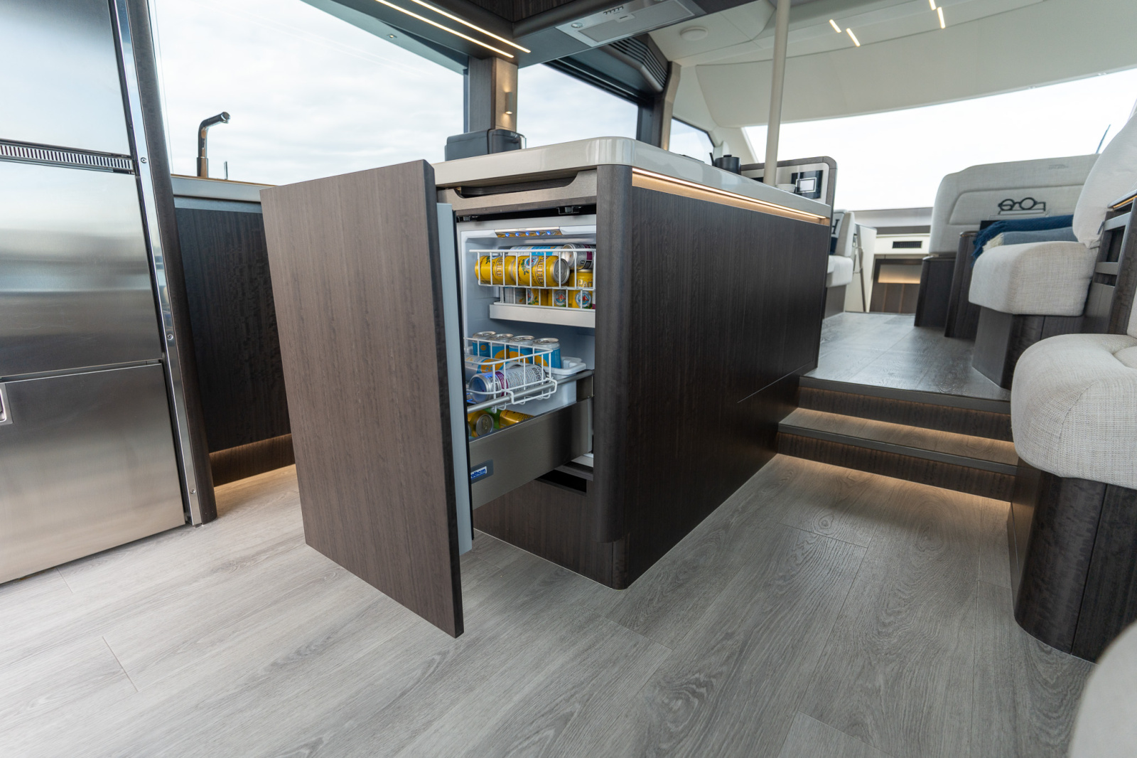 56' 2025 Galeon 560 FLY