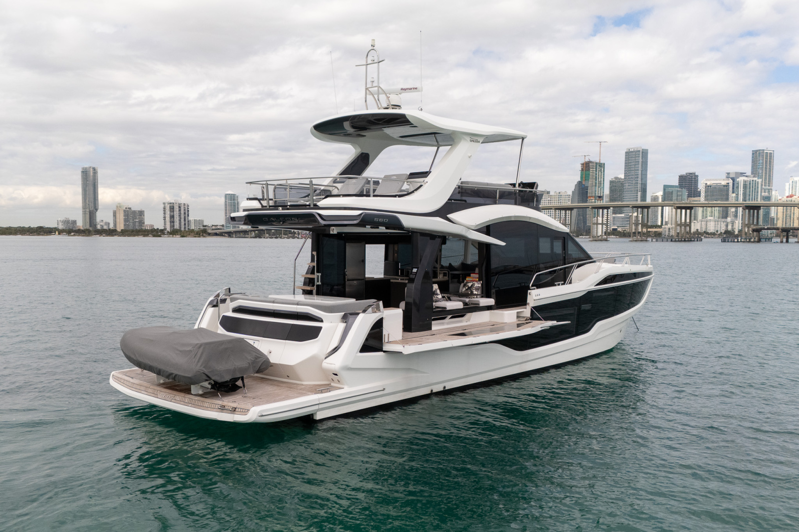 56' 2025 Galeon 560 FLY