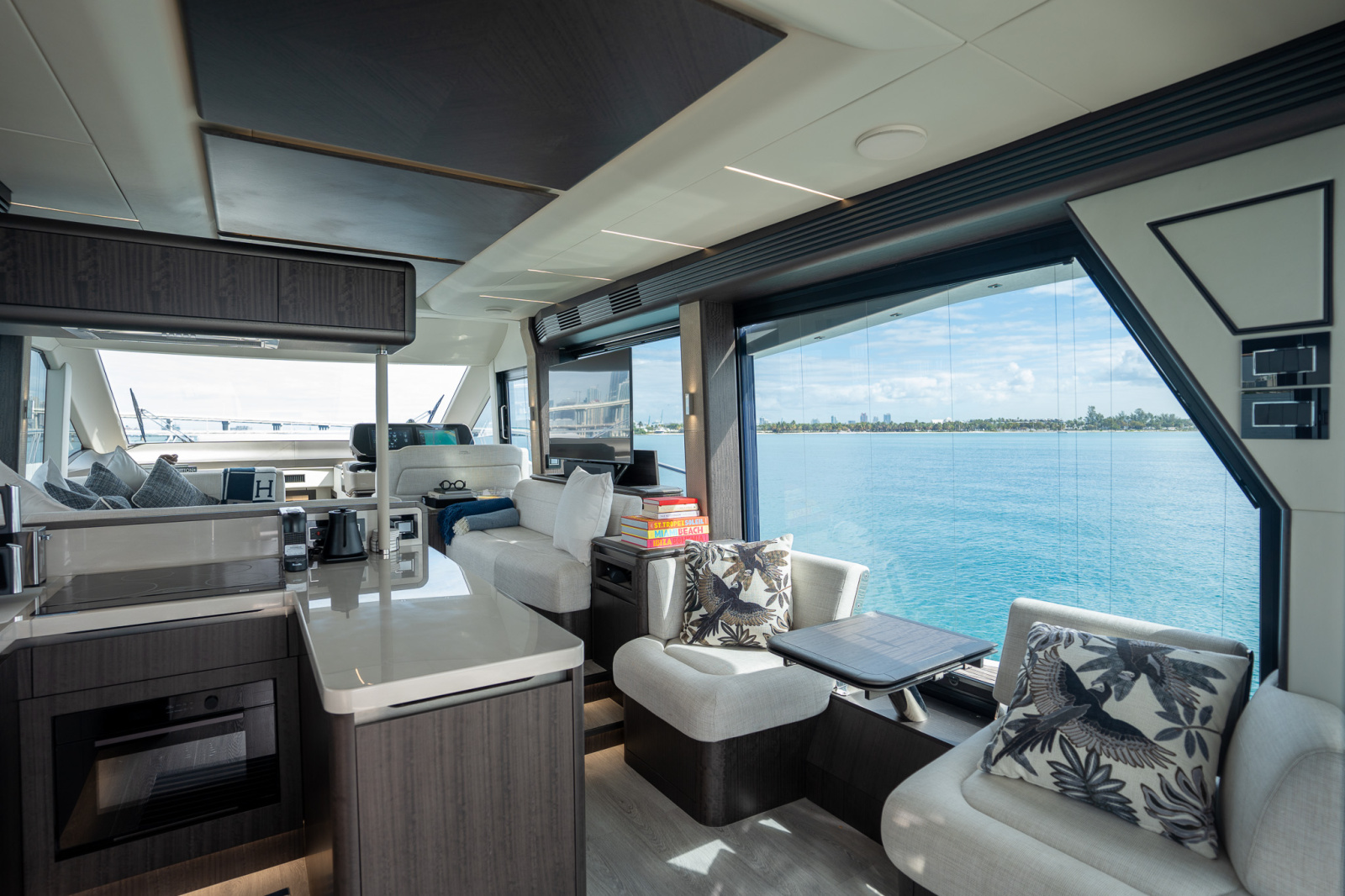 56' 2025 Galeon 560 FLY
