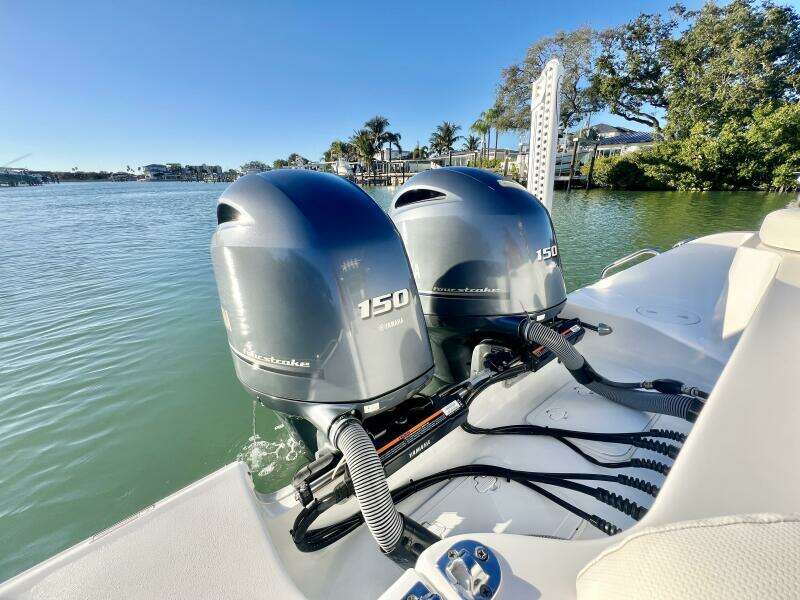 26ft Sea Hunt Yacht For Sale