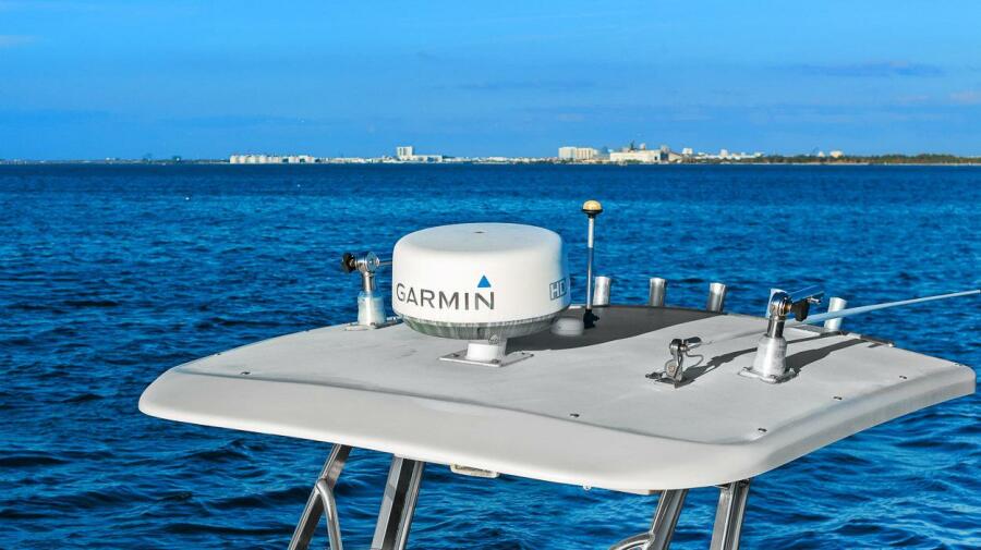 24' 2011 Scout 245 XSF