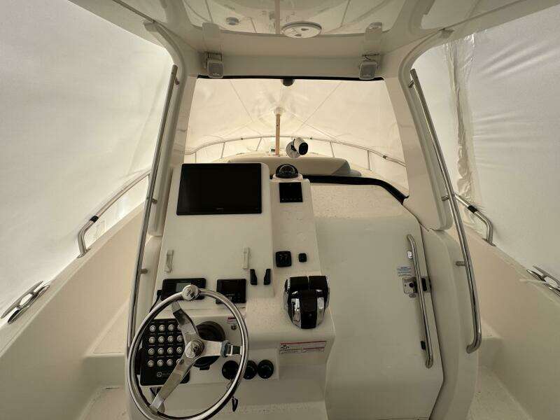 27ft Belzona Yacht For Sale