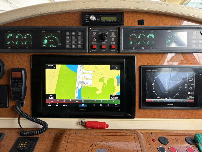 80' 1999 Ferretti Yachts 80 RPH