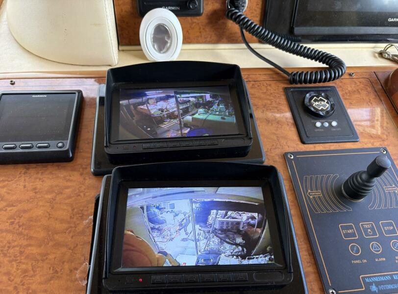 80' 1999 Ferretti Yachts 80 RPH