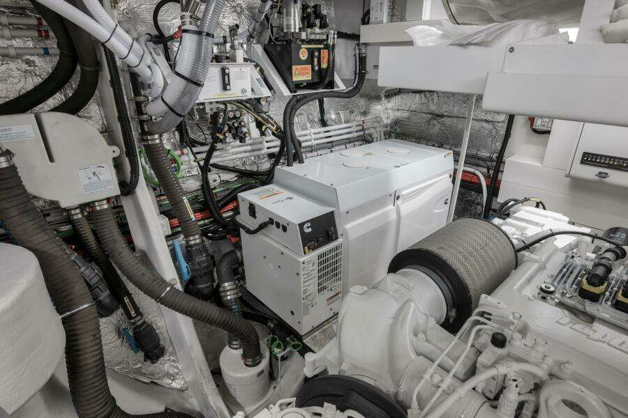 Dolce Far Niente 88ft Sunseeker Yacht For Sale