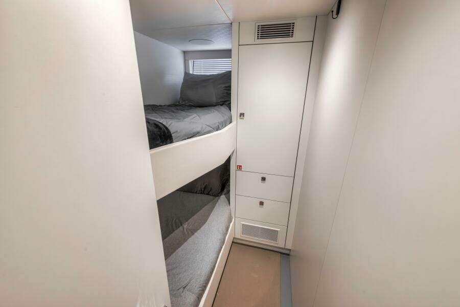 Dolce Far Niente 88ft Sunseeker Yacht For Sale