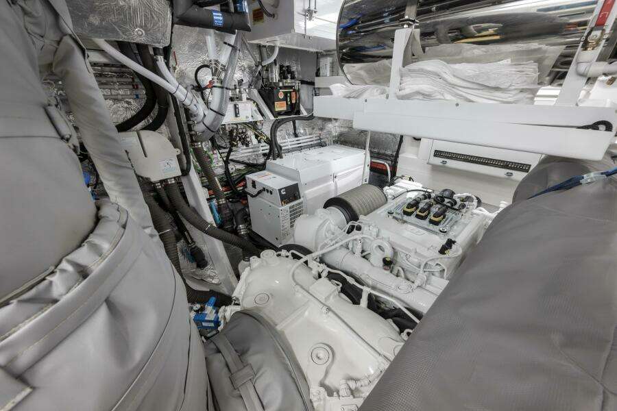 Dolce Far Niente 88ft Sunseeker Yacht For Sale