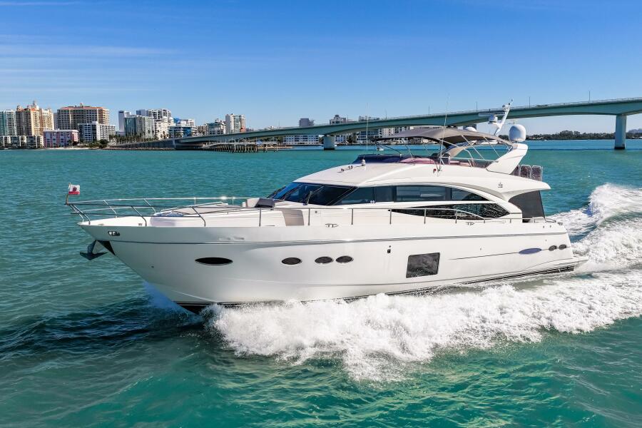 72' 2014 Princess Y72